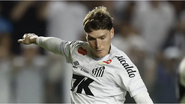 Benjamin Rollheiser, atacante do Santos em partida pelo campeonato paulista (Foto: Miguel Schincariol/Getty Images)
