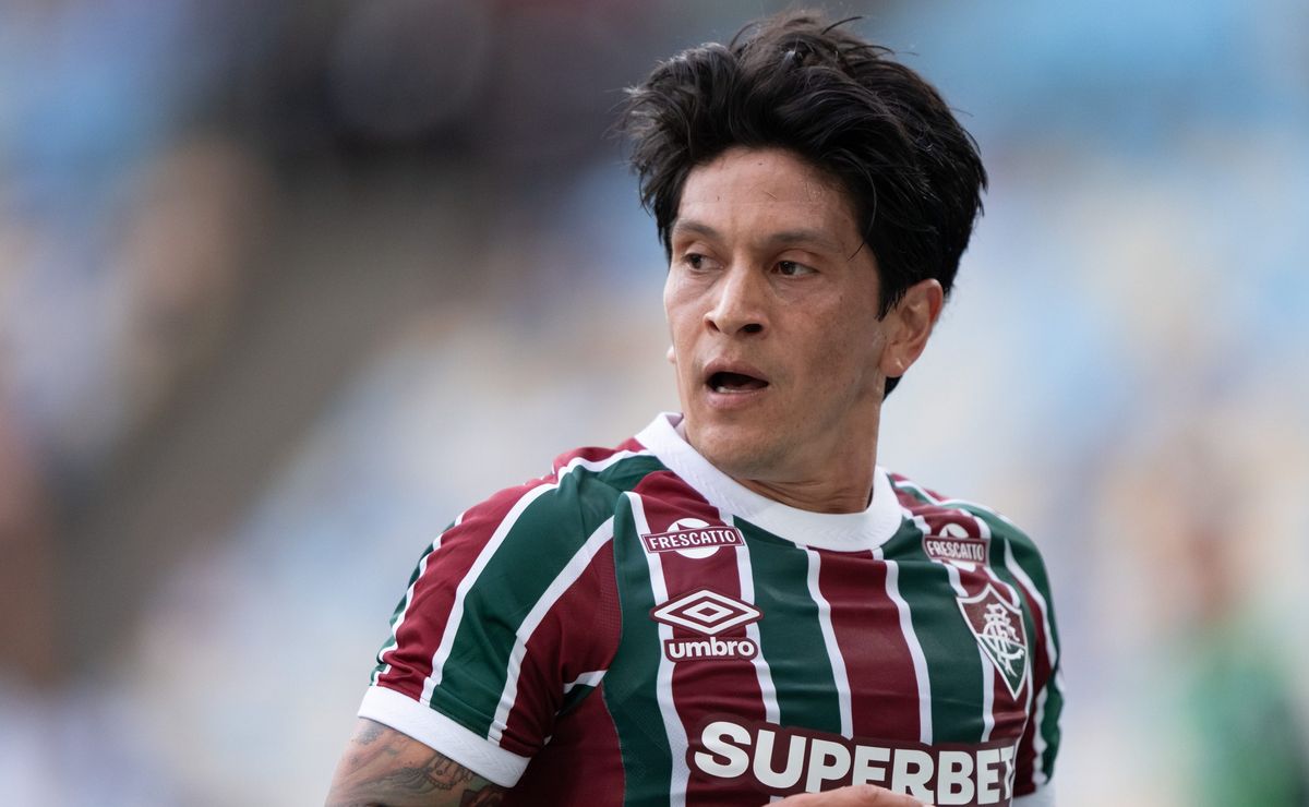 Germán Cano vira desfalque do Fluminense e se pronuncia após cirurgia: “Deu tudo certo”