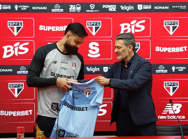 Carlos Coronel durante sua apresentação no São Paulo. Foto: Rubens Chiri/São Paulo FC