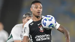 Vitinho é o atacante rápido e driblador do Corinthians