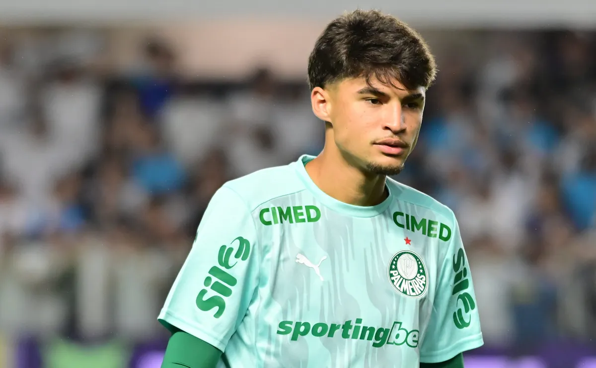 Larson brilha no primeiro tempo de Portuguesa x Palmeiras e ganha elogios: 