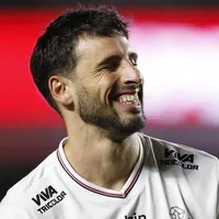 Reforço do São Paulo recebe boas-vindas do atacante Calleri