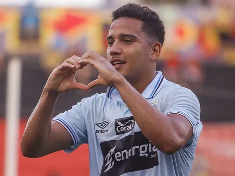 Grêmio goleia Avenida e estreia com show no Gaúchão