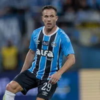 Arthur marca 1° gol no retorno ao Grêmio