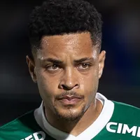 Abel confirma lesão de Vitor Roque e dá prazo de retorno