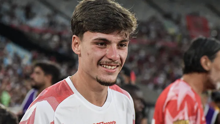 RJ - RIO DE JANEIRO - 27/12/2025 - JOGO DAS ESTRELAS 2025, ZICO ALL STAR GAME - Breno Bidon jogador do time Branco durante partida contra o time vermelho no estadio Maracana pelo Jogo das Estrelas - Zico All Star Game 2025 Foto: Thiago Ribeiro/AGIF