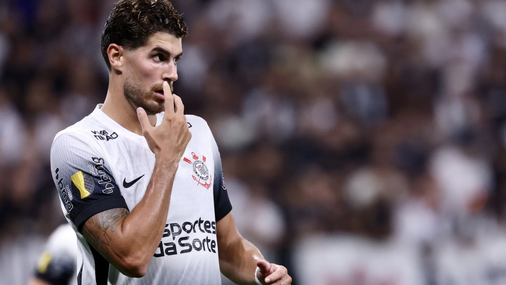 Pedro Raul retorna ao Corinthians e 'briga' com Gui Negão pode esquentar — Foto Marcello ZambranaAGIF