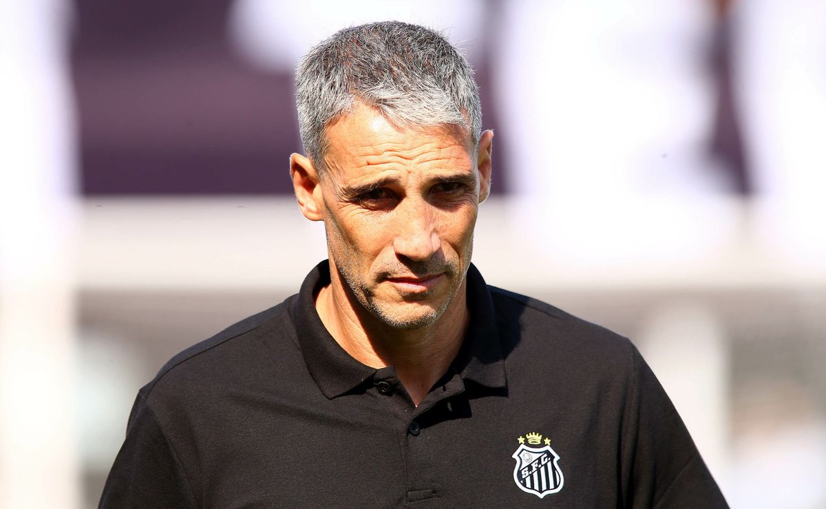 Vojvoda analisa importância de Neymar e Gabigol no Santos: “Quero o máximo de cada um”