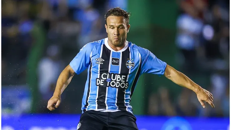 Arthur, volante do Grêmio em partida pelo campeonato gaúcho (Foto: Lucas Uebel / Grêmio)