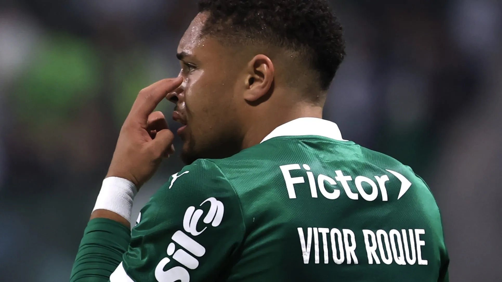 Vitor Roque. Foto: Marcello Zambrana/AGIF