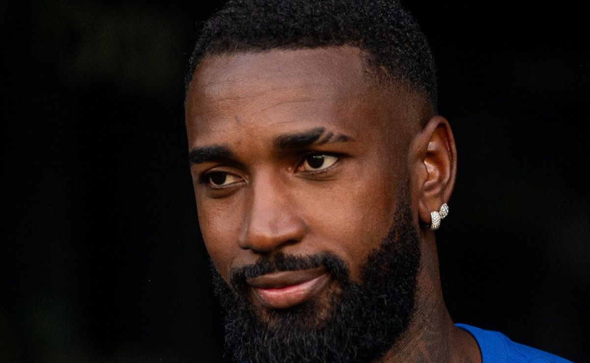 Fabrício Bruno projeta reencontro com Gerson e elogia Tite no início da temporada do Cruzeiro