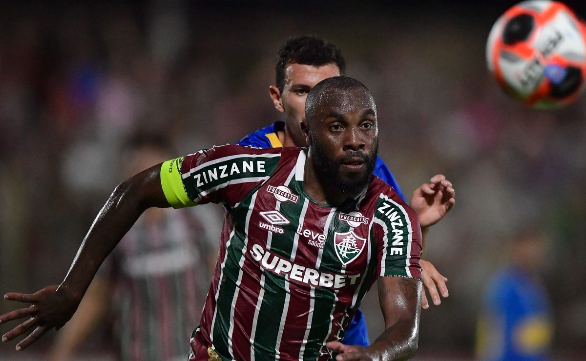 Fluminense se despede de Manoel após fim de contrato e encerra ciclo do campeão da Libertadores de 2023