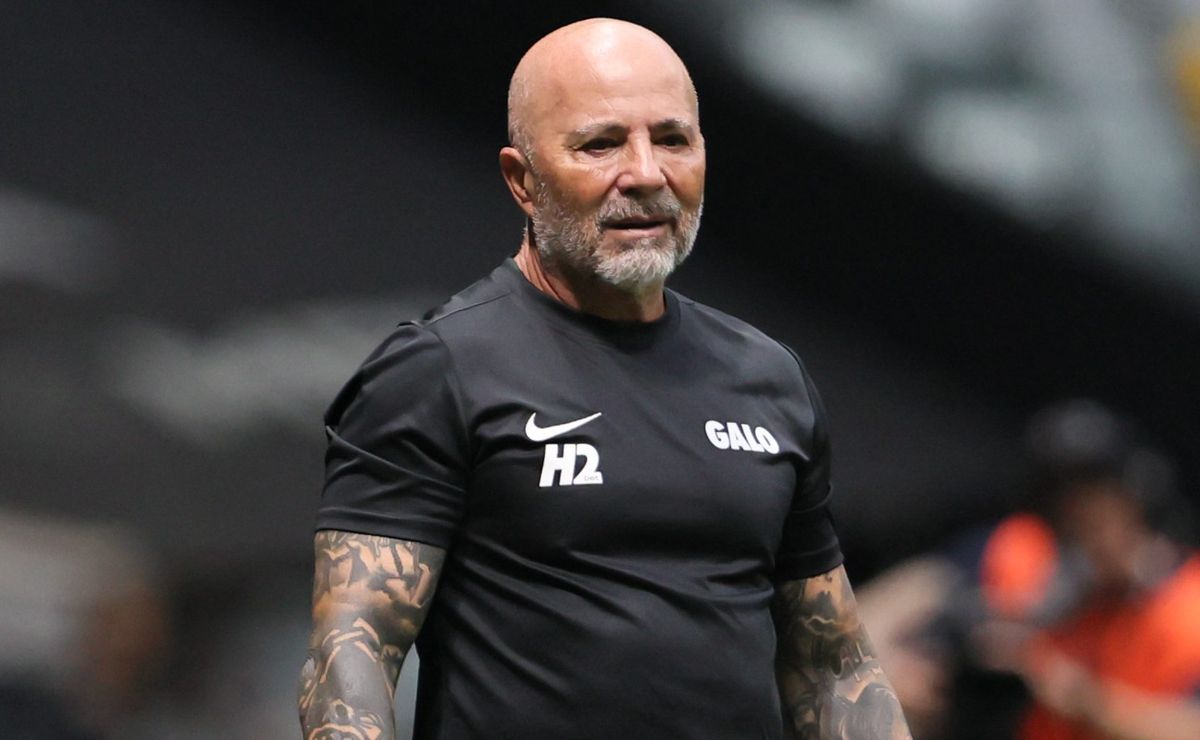 Após queda de rendimento no segundo tempo, Sampaoli não consegue reação e Atlético empata com Betim-MG