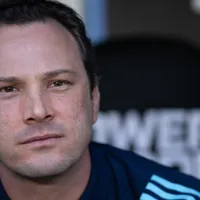 Bruno Pivetti reclama da arbitragem de Flamengo x Portuguesa