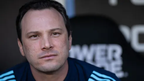 Bruno Pivetti, técnico do Flamengo, durante partida contra o Barcelona no estadio Maracana pelo campeonato COPA INTERCONTINENTAL SUB-20 2025. Foto: Jorge Rodrigues/AGIF