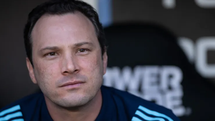 Bruno Pivetti, técnico do Flamengo, durante partida contra o Barcelona no estadio Maracana pelo campeonato COPA INTERCONTINENTAL SUB-20 2025. Foto: Jorge Rodrigues/AGIF