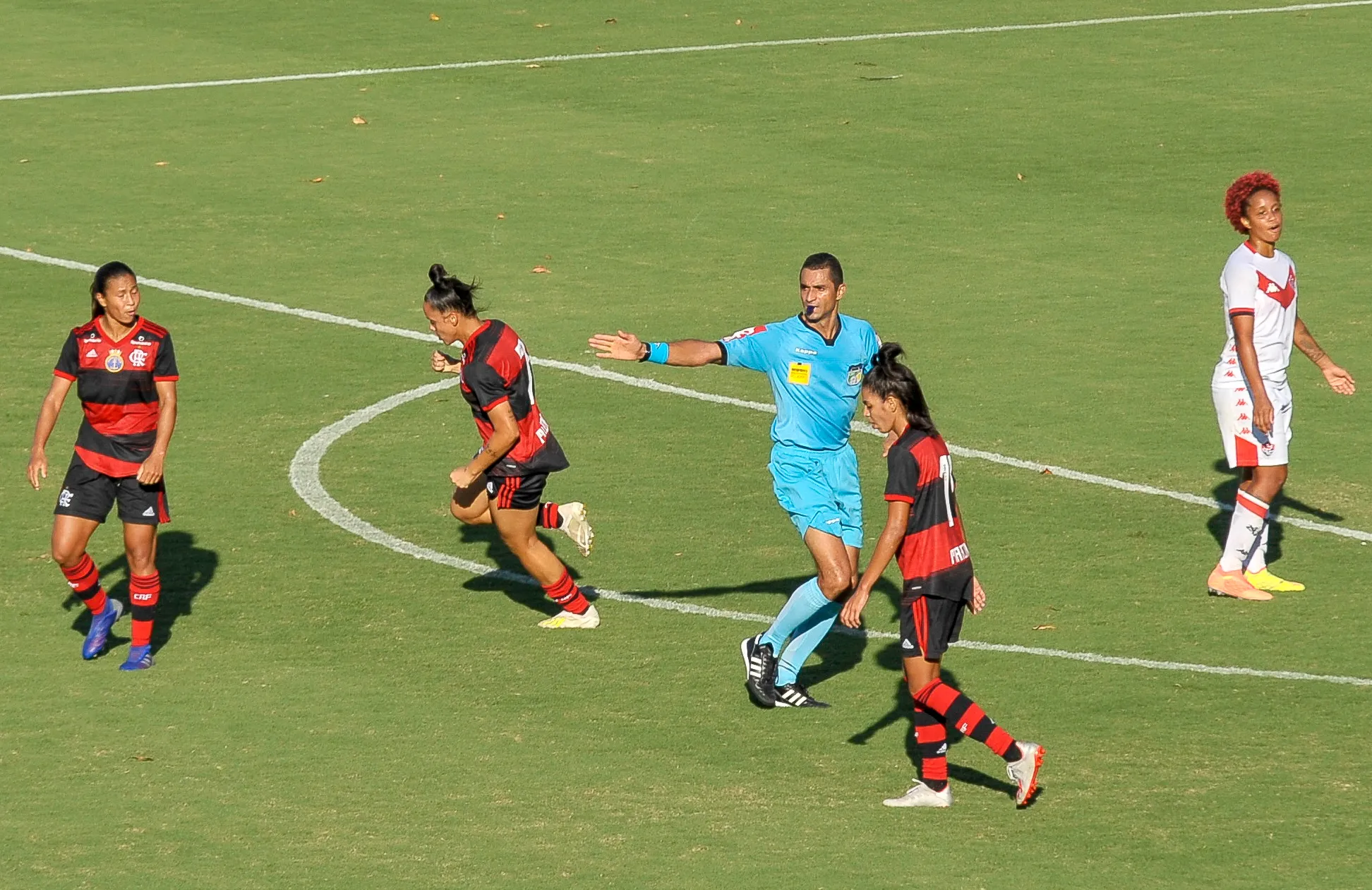 Vitória x Flamengo. Foto: Jhony Pinho/AGIF