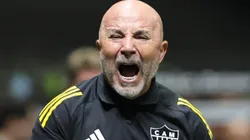 Sampaoli mostra incômodo sobre indefinição em relação a Rony.