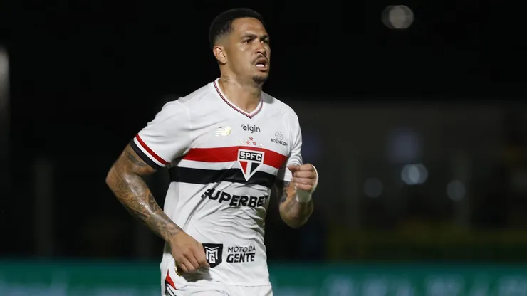 Luciano, atacante do São Paulo em partida pelo campeonato paulista (Foto: Rubens Chiri / São Paulo)