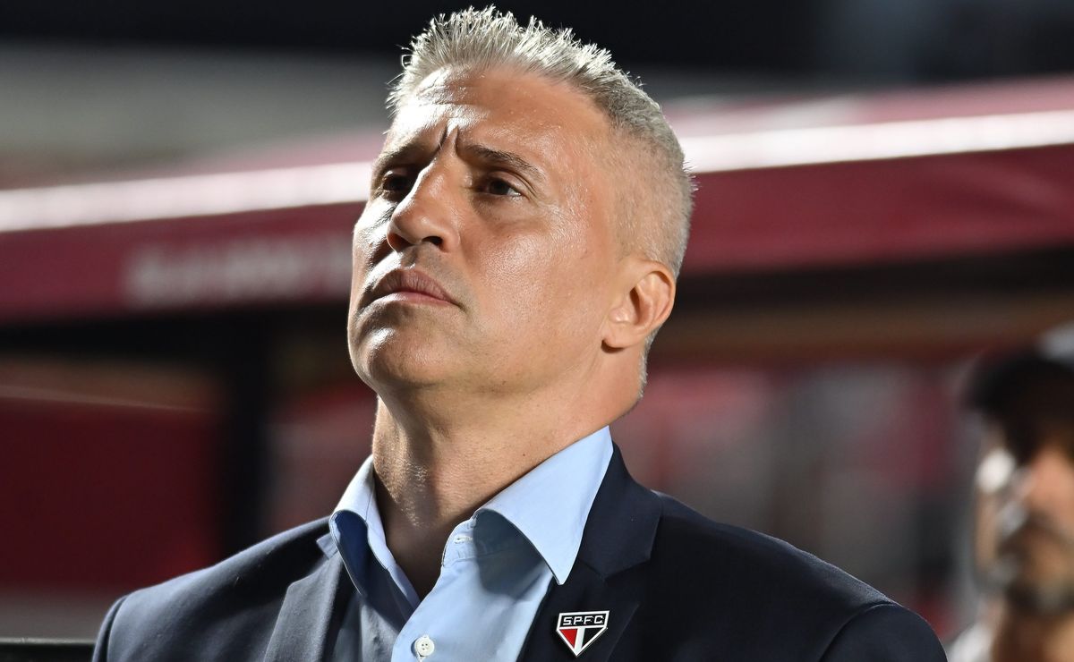 Crespo dá opinião sincera sobre situação de Casares após Mirassol x São Paulo: “Acredito na justiça”