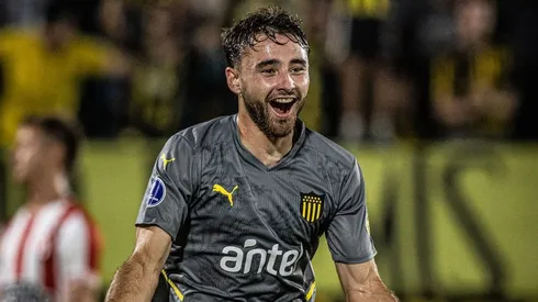 Alvo do Corinthians, Pedro Milans em ação pelo Peñarol, do Uruguai — Foto: Divulgação/Peñarol