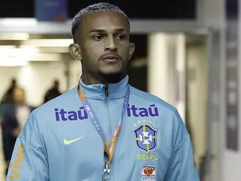 6 meses após deixar o Flamengo, Wesley vira inegociável pela Roma