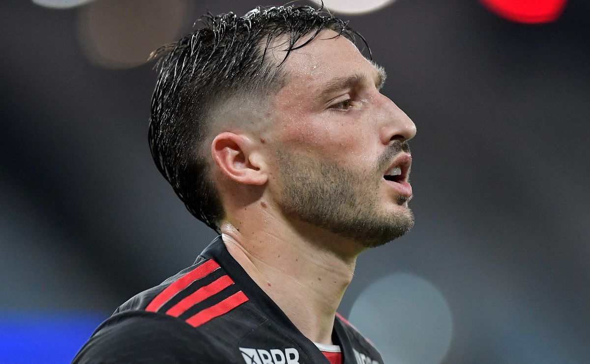 Matías Viña estreia com o pé direito pelo River Plate e é decisivo: veja como foi