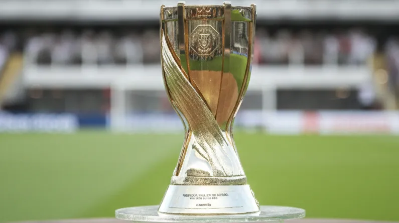 Troféu do Campeonato Paulista. Foto: Reinaldo Campos/AGIF