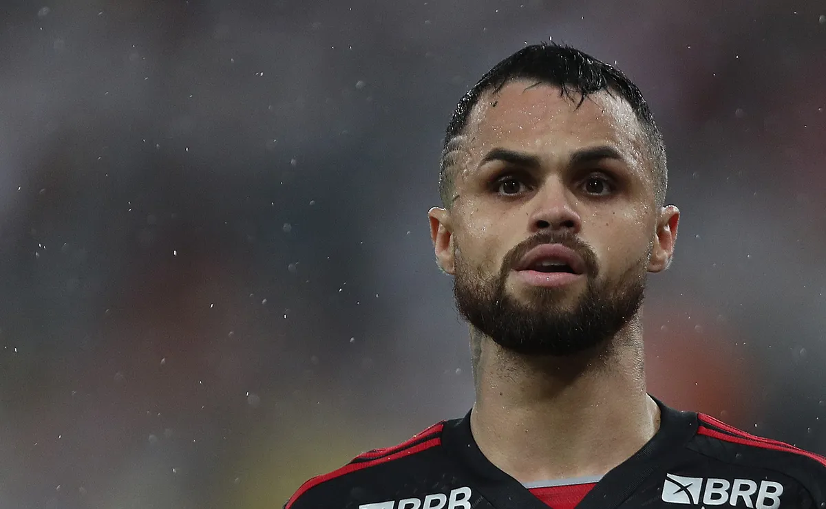 Flamengo impõe condições por Michael e foca em renovar com Cebolinha