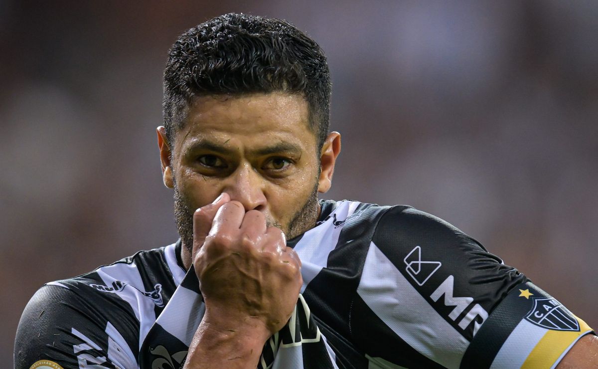 Fluminense acerta com Hulk até fim de 2027 e fica perto de anunciar atacante nesta 2ª