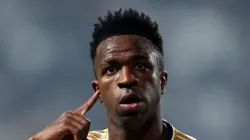 Vinícius Júnior comemorando gol pelo Real Madrid.