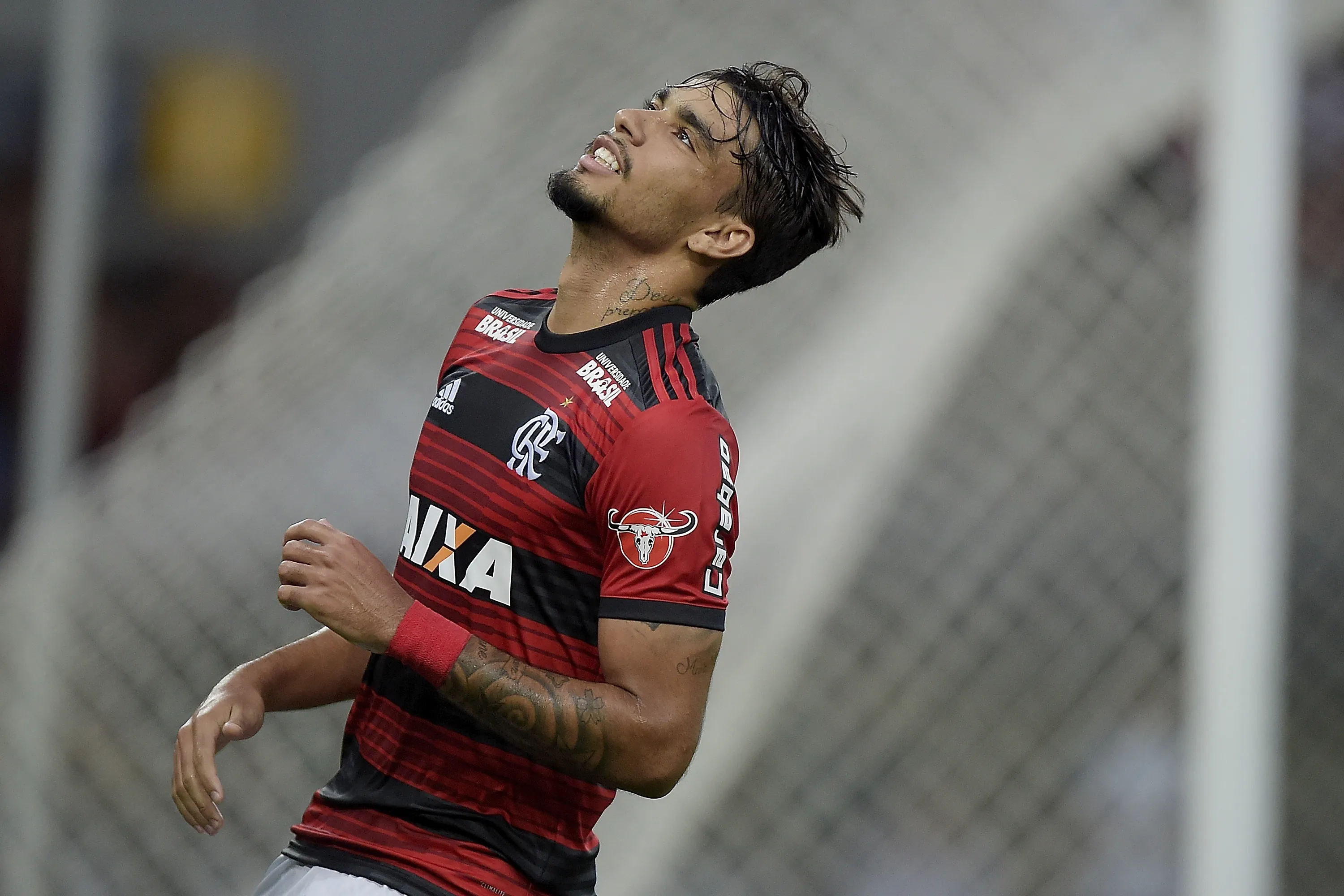 Lucas Paqueta atuando pelo Flamengo. (Photo by Alexandre Loureiro/Getty Images)