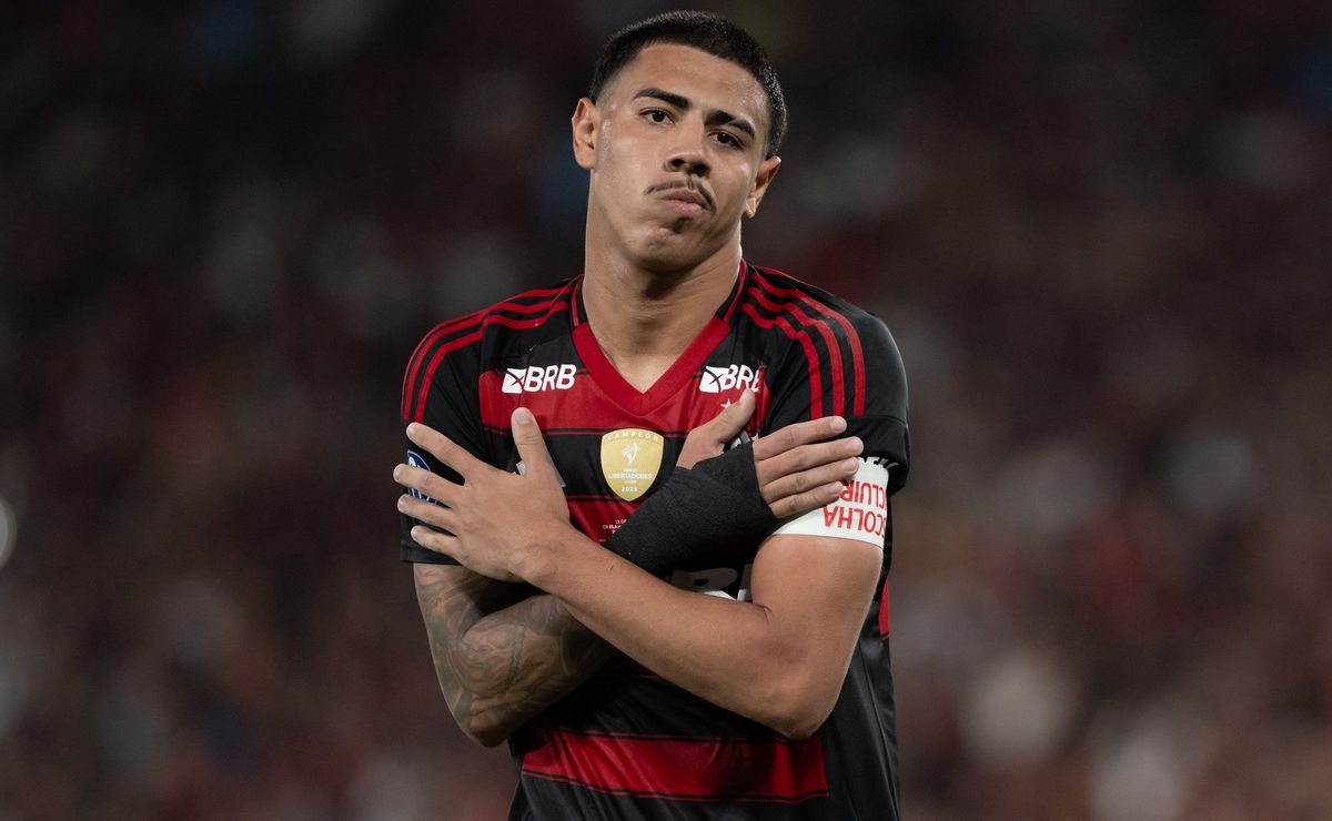 Iago domina “arma de Filipe Luís” no Flamengo e Bruno Pivetti chama atenção: “Jogo aéreo é notório”