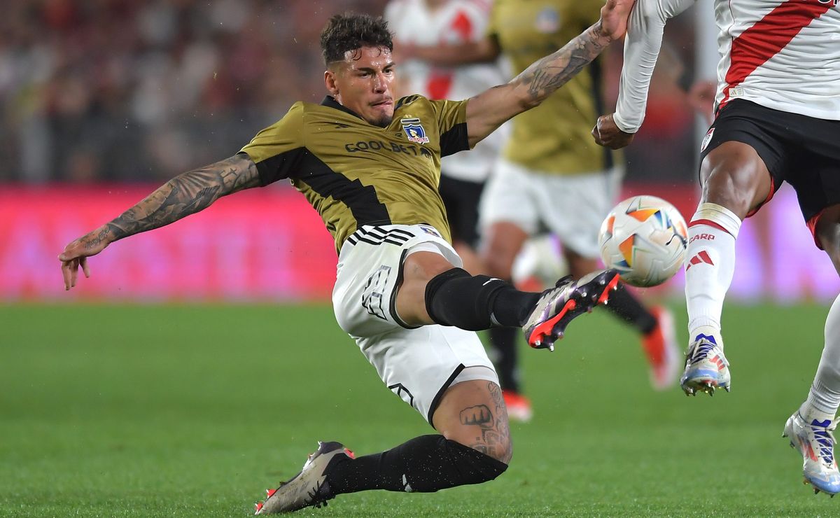 Vasco aposta em Alan Saldivia, zagueiro uruguaio com perfil para o jogo de Fernando Diniz