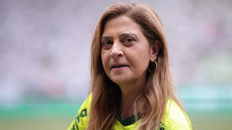 Leila Pereira antes de partida do Palmeiras
