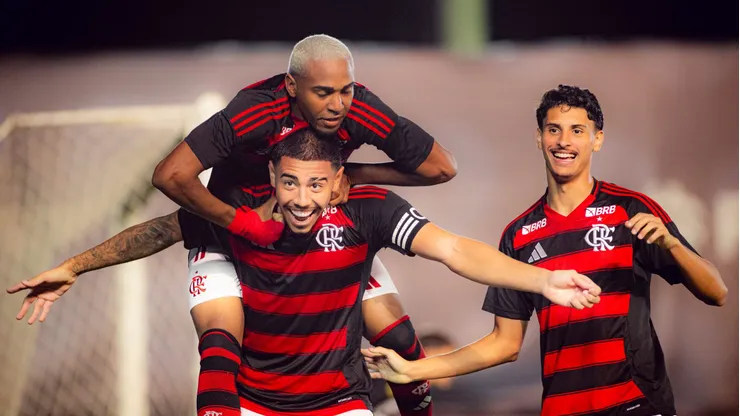 Iago, zagueiro do Flamengo