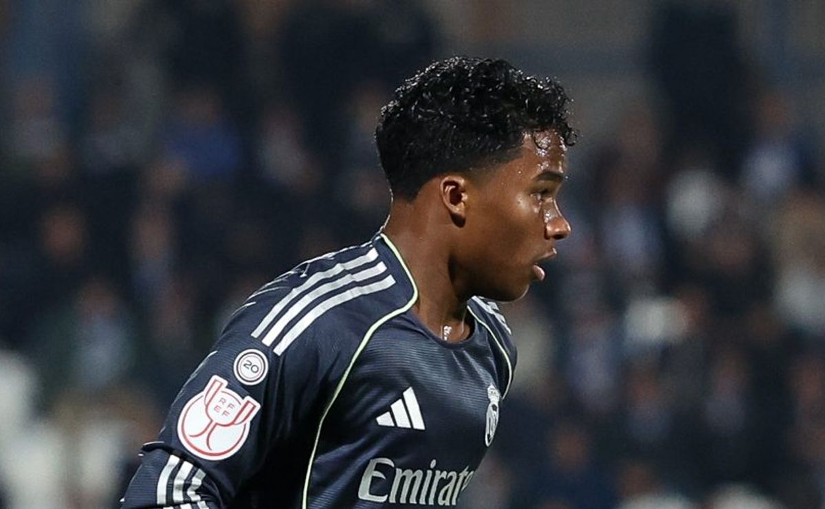 Endrick, ex-Palmeiras, pode voltar imediatamente ao Real Madrid após saída de Xabi Alonso, revela Fabrizio Romano