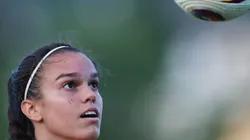 Ana Vitória em treino da Seleção Brasileira no estádio Jacques Forestier, em Aix-les-Bains, França. Foto: Lívia Villas Boas/CBF