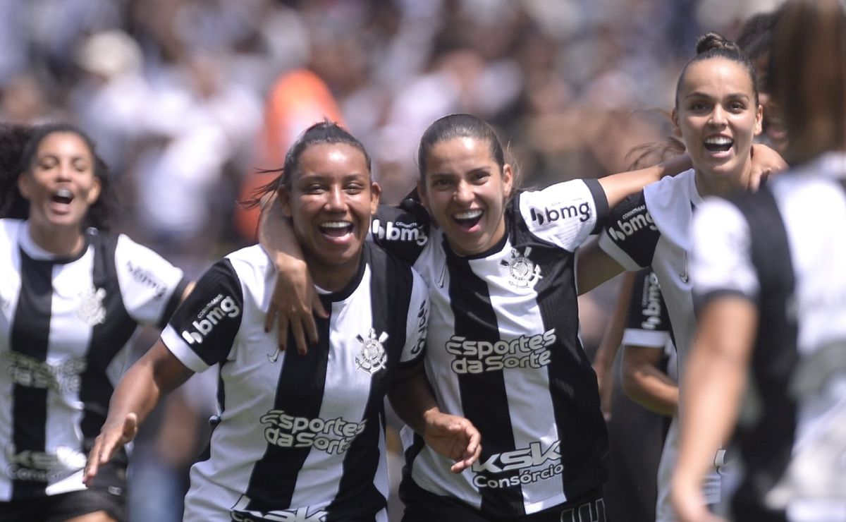 Corinthians define elenco feminino com 34 jogadoras para a temporada de 2026
