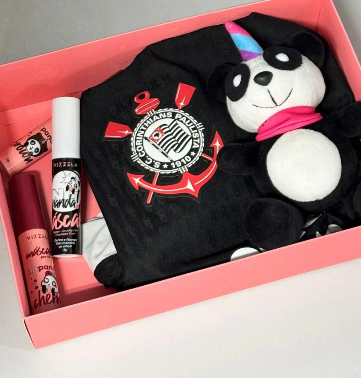 Vizzela + Corinthians. Foto: reprodução/Instagram/@vizzelaoficial