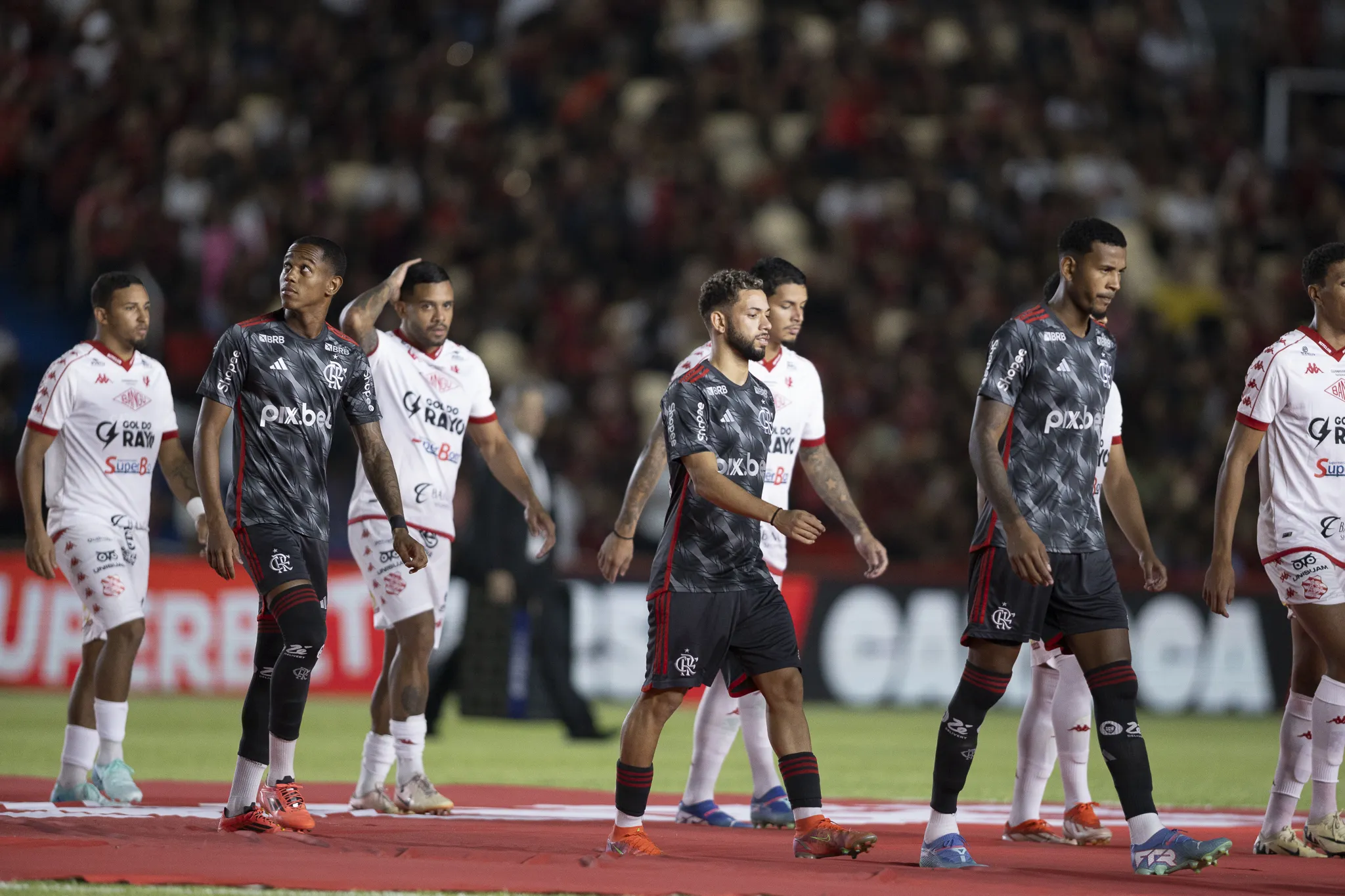 Jogador do Flamengo durante partida contra o Bangu no estadio Castelao De Sao Luis pelo campeonato Carioca 2025. Foto: Kayan Mendes/AGIF