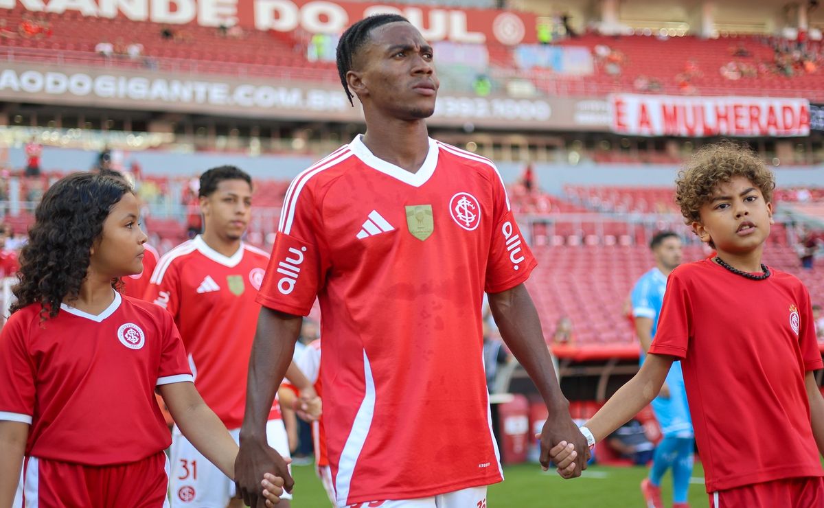 Internacional passou por bastidor inusitado para garantir a contratação do ganês Benjamin