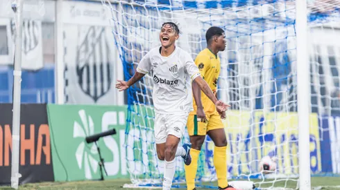 SP – DIADEMA – 07/01/2024 – COPA SAO PAULO 2024, NOVA VENECIA X SANTOS – Hyan jogador do Santos comemora seu gol durante partida contra o Nova Venecia no estadio Arena Inamar pelo campeonato Copa Sao Paulo 2024. Foto: Abner Dourado/AGIF