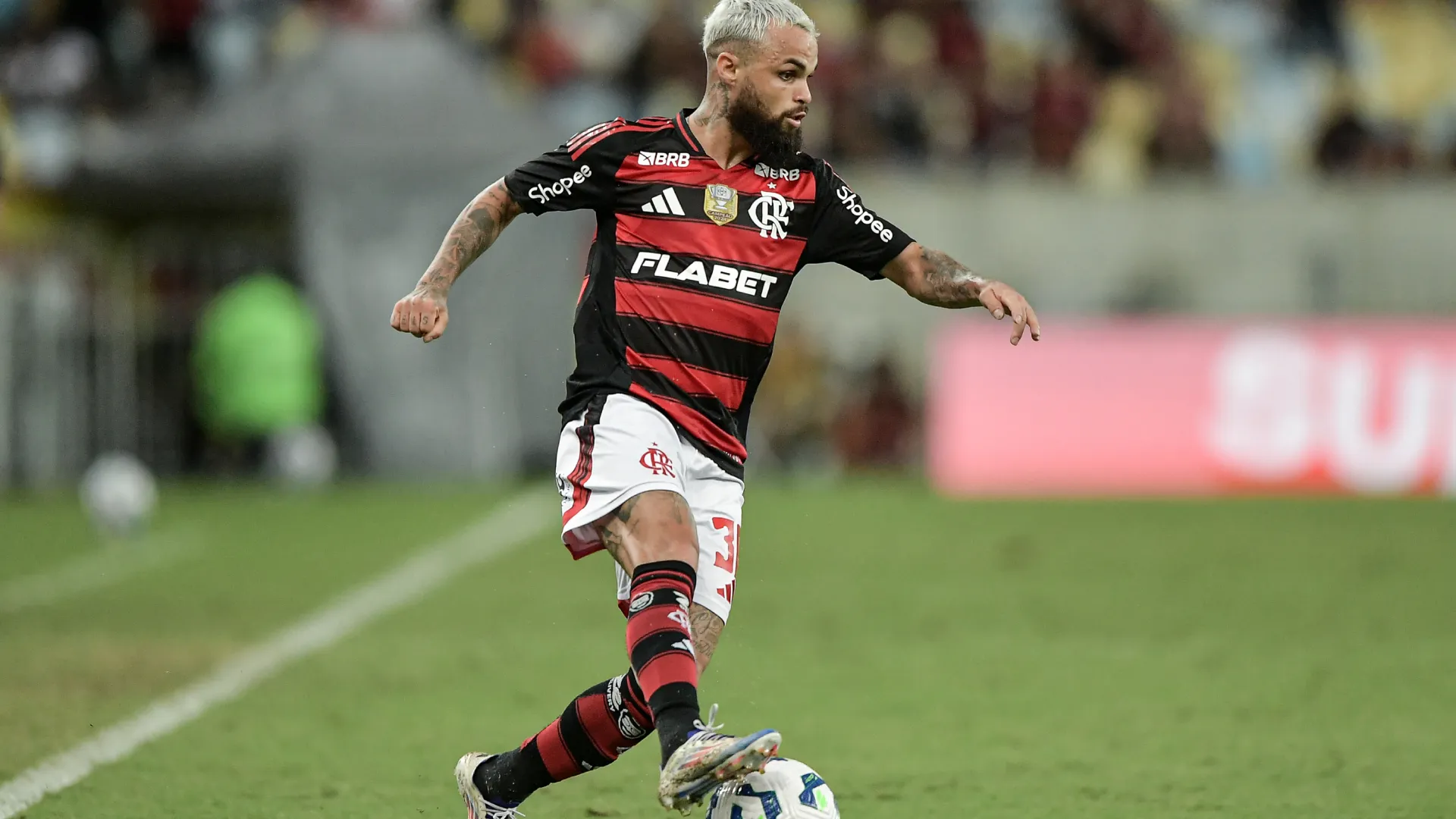 Michael em ação pelo Flamengo – Foto: Thiago Ribeiro/AGIF