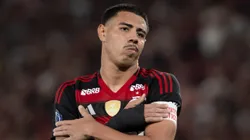 Zagueiro tem o futuro incerto - Foto: Jorge Rodrigues/AGIF.