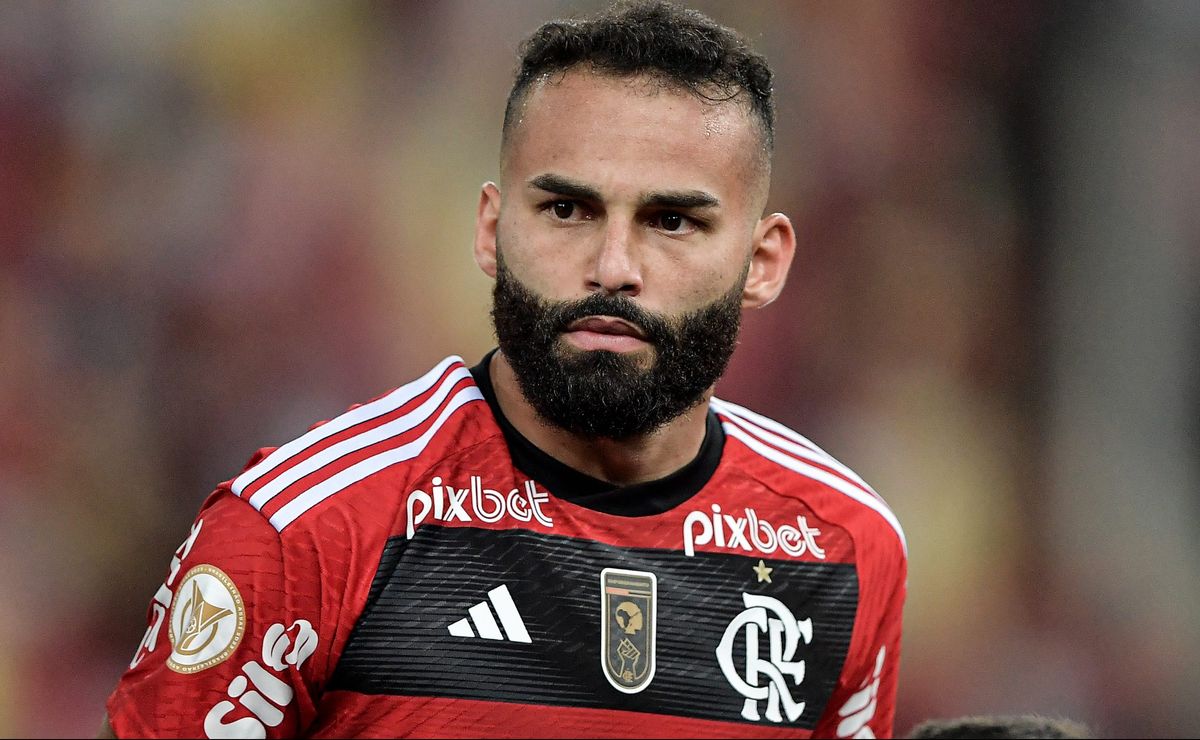 Santos ainda insiste por Loyola e não deve contratar Thiago Maia, revela Vagner Frederico