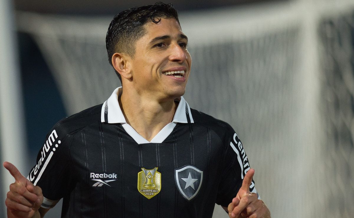 Vasco recebe ‘indicação’ de jornalista para fechar com Savarino: “Ele quer continuar no Rio”