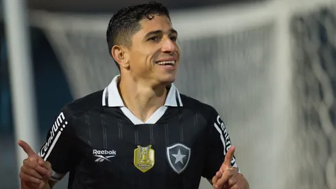 Meia tem o futuro incerto – Foto: Anderson Romao/AGIF.