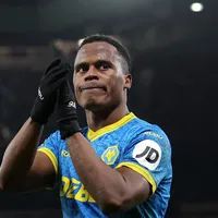 Na mira do Palmeiras, Arias amarga queda superior a 75%