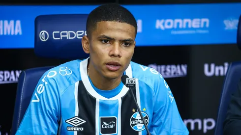 José Enamorado, atacante do Grêmio em entrevista coletiva (Foto: Lucas Uebel / Grêmio)